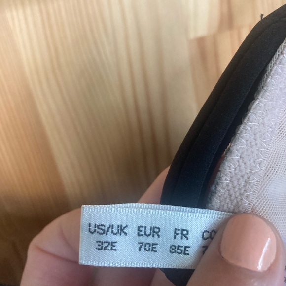 Intimate by CHANGE 32E lace bra - Picture 4 of 5